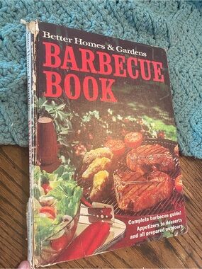 Better Homes And Gardens Red Barbecue Book - Grill Recipes & Tips